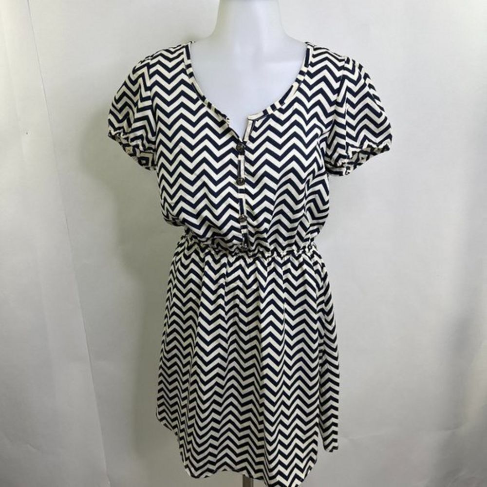 Rue 21 Dress M Black White Stripe Chevron A-line Button Flare Blouson Casual See